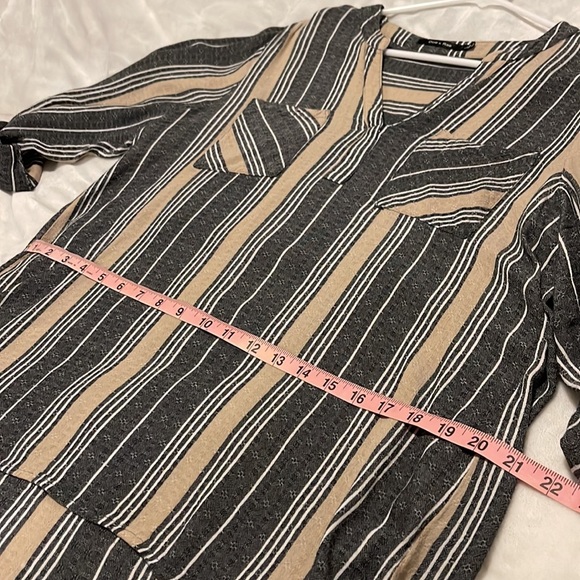 DOE & RAE STRIPPED BLOUSE - Picture 4 of 5